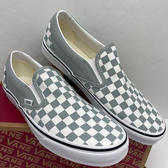 Vans WMN Classic Slip-On
Color Theory Checkerboard Pure Grey
VN000D5PEPO Sneaker - Picture 8 of 16